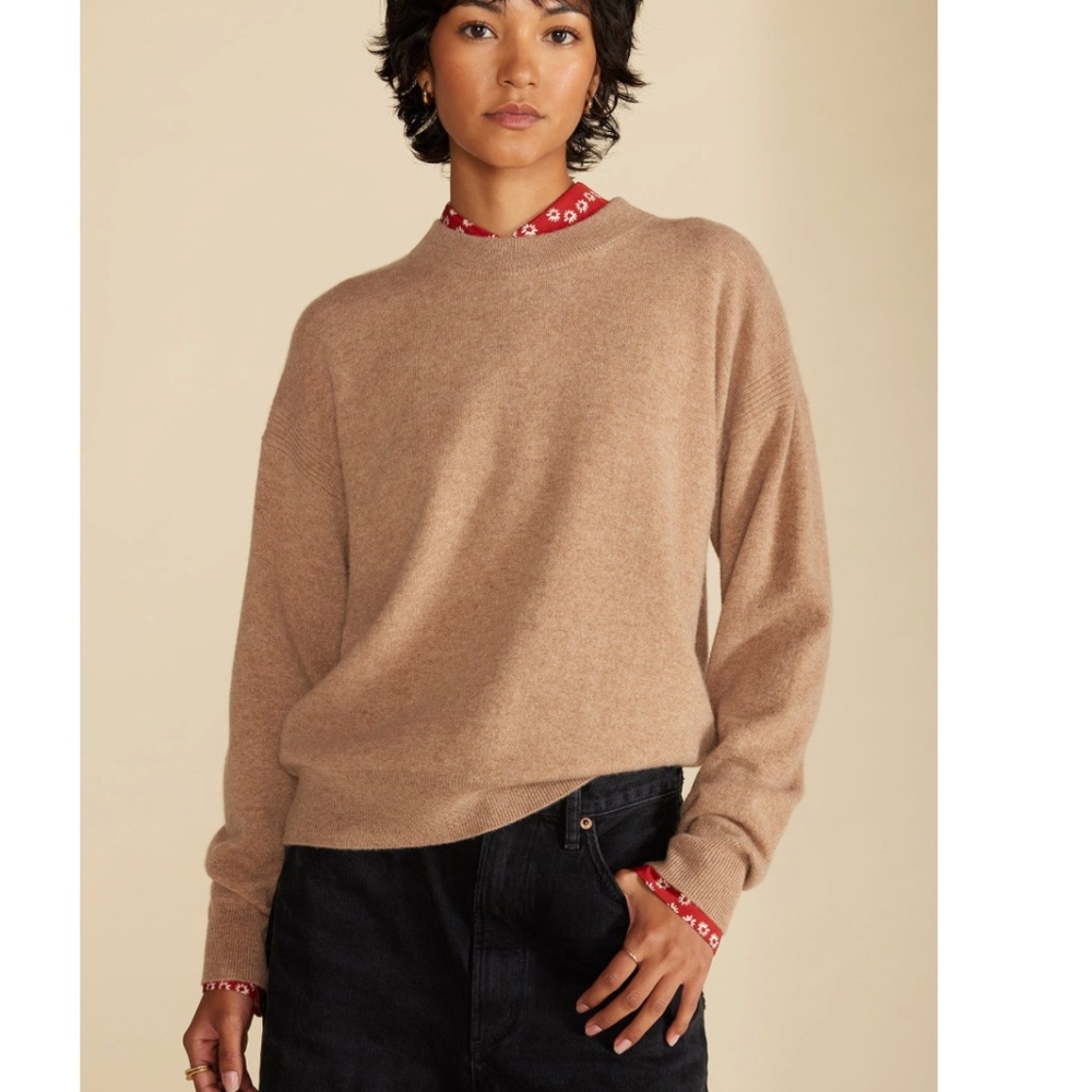 NWT!!  Amour Vert Cashmere Sweater in Cafe Au Lait Beige color (Size XS)
